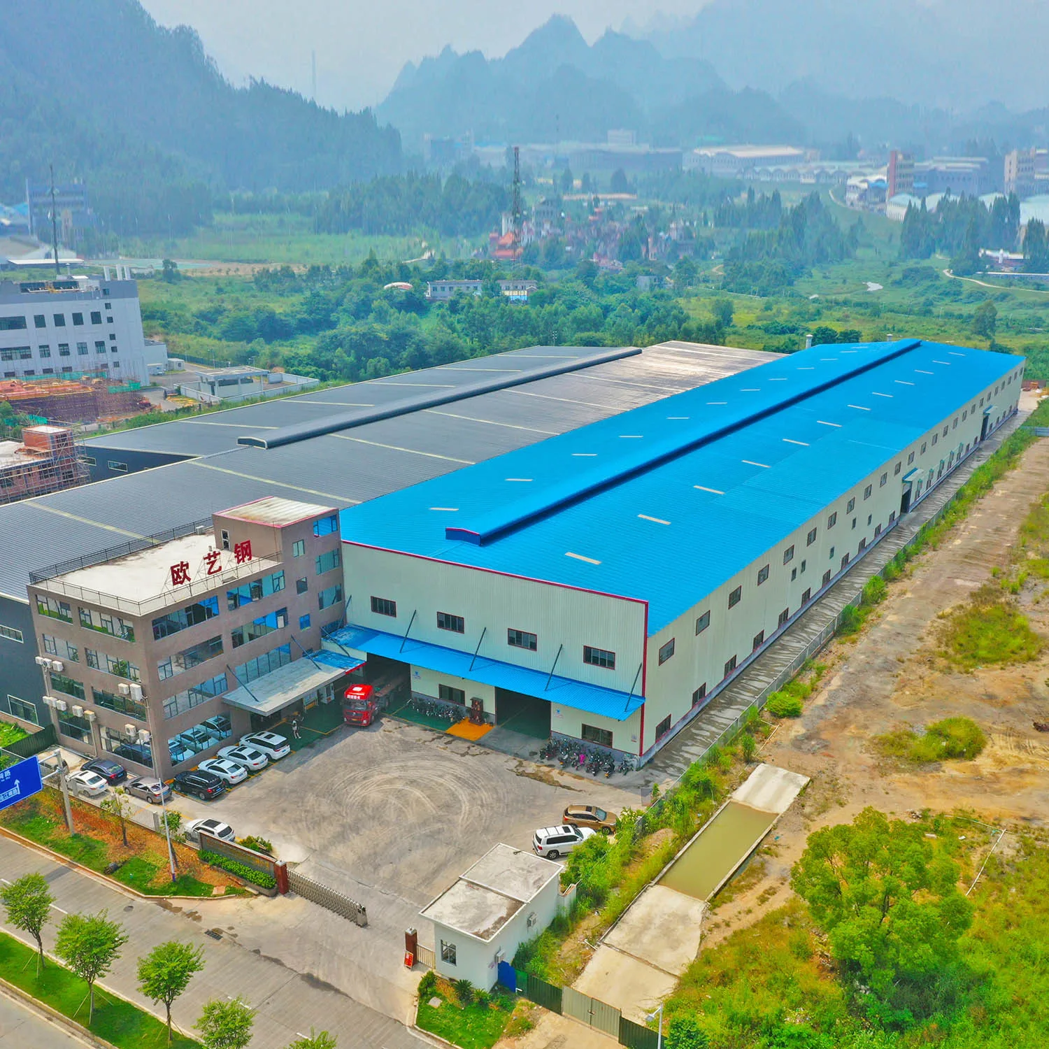OUYIGANG plant scale — machine assembly area