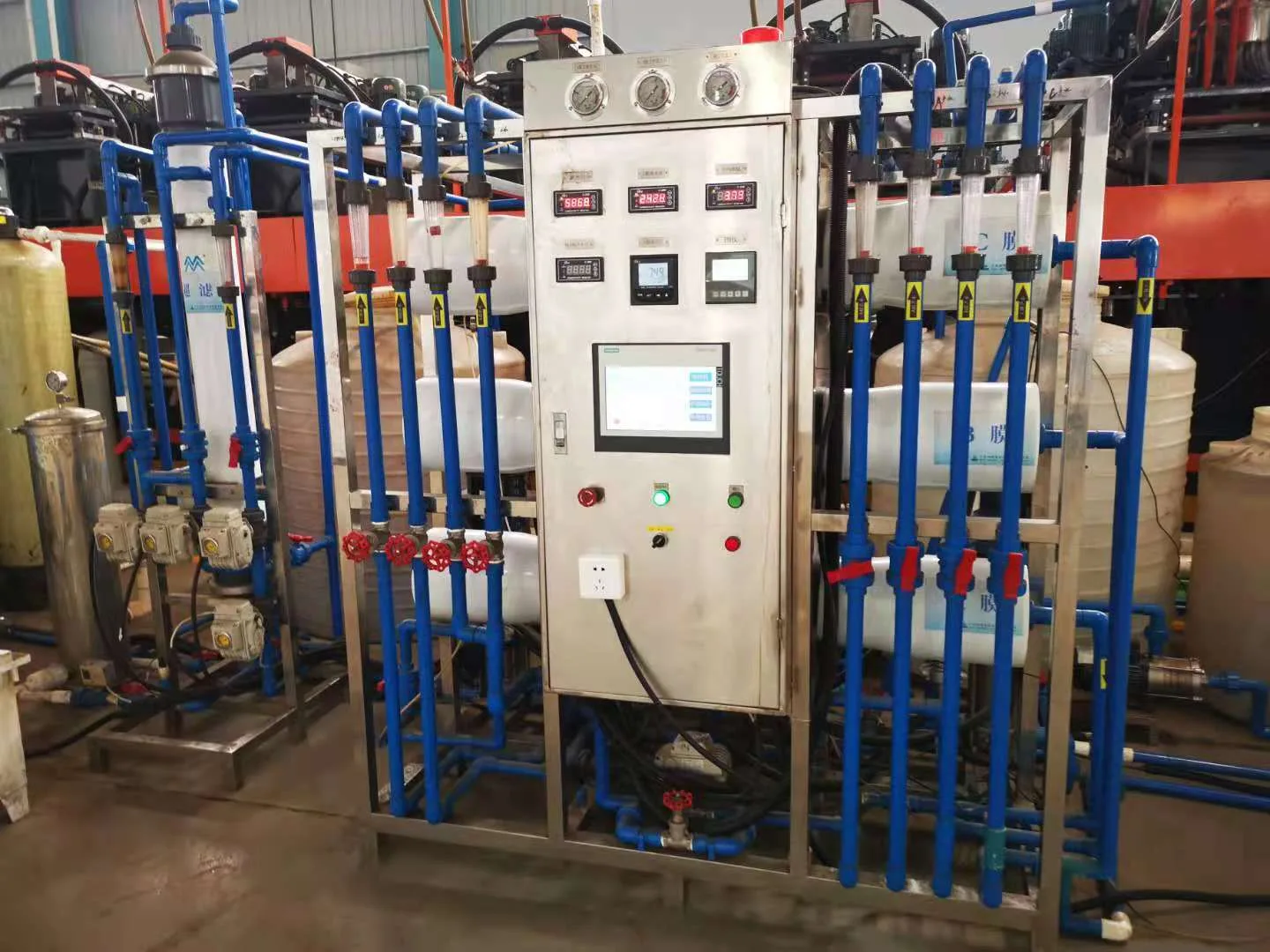 Wet grinding and dust control on OUYIGANG equipment