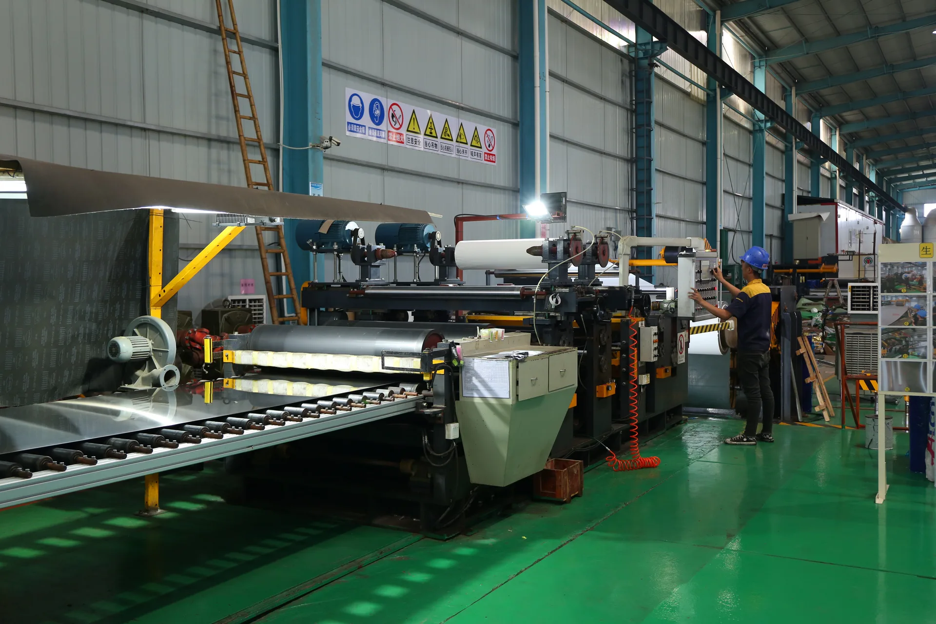 How to Polish Stainless Steel Sheets